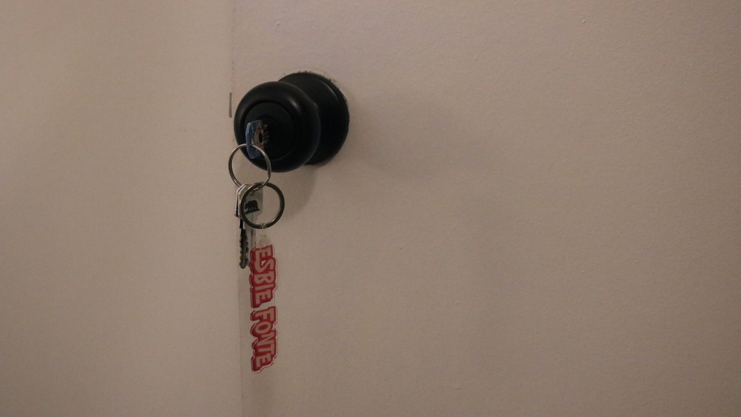 Esbie Fonte Keychain